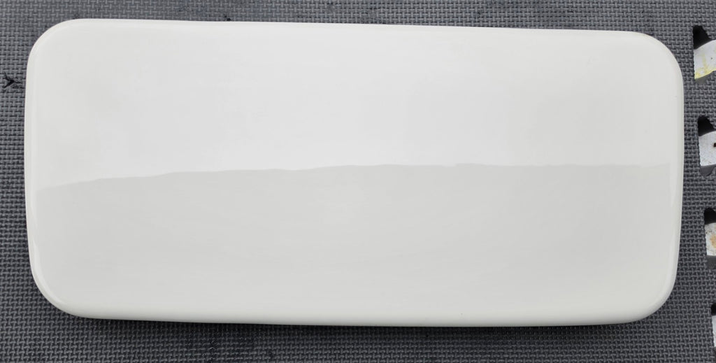 American Standard 735100 white toilet tank lid top view