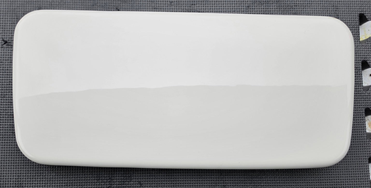 American Standard 735100 white toilet tank lid top view