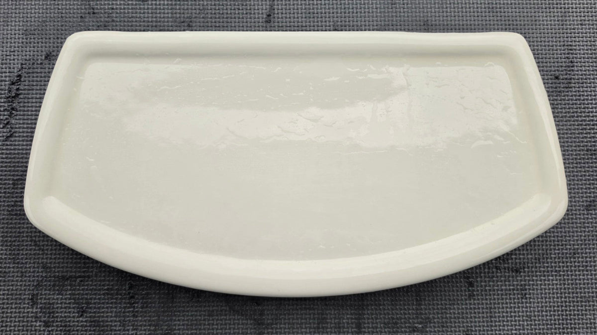 American Standard 735121 Linen toilet tank lid top view