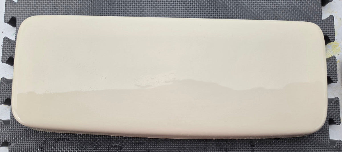Briggs 7401 bone toilet tank lid top view