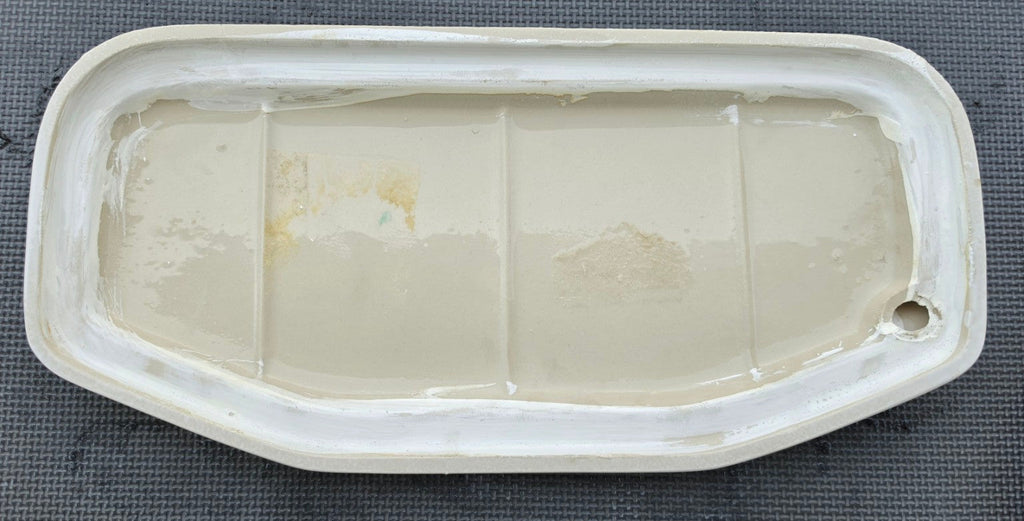 Glacier Bay 638-745 white toilet tank lid underside view