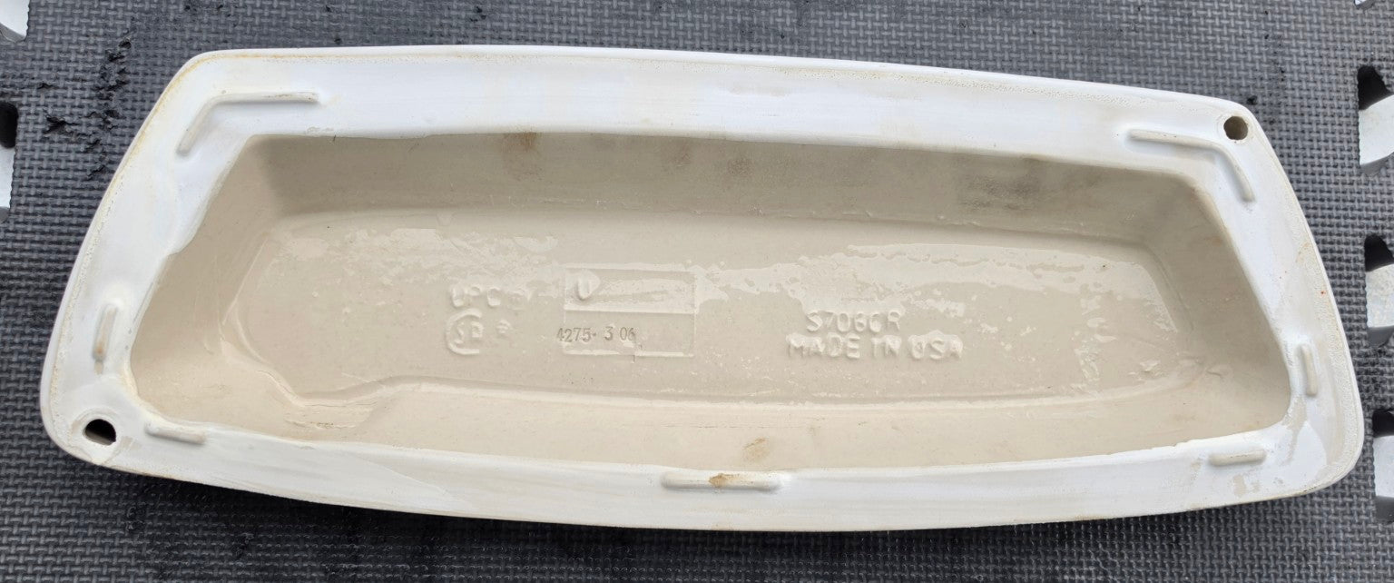 TOTO ST706 / TCU706CR toilet tank lid – white, underside marking