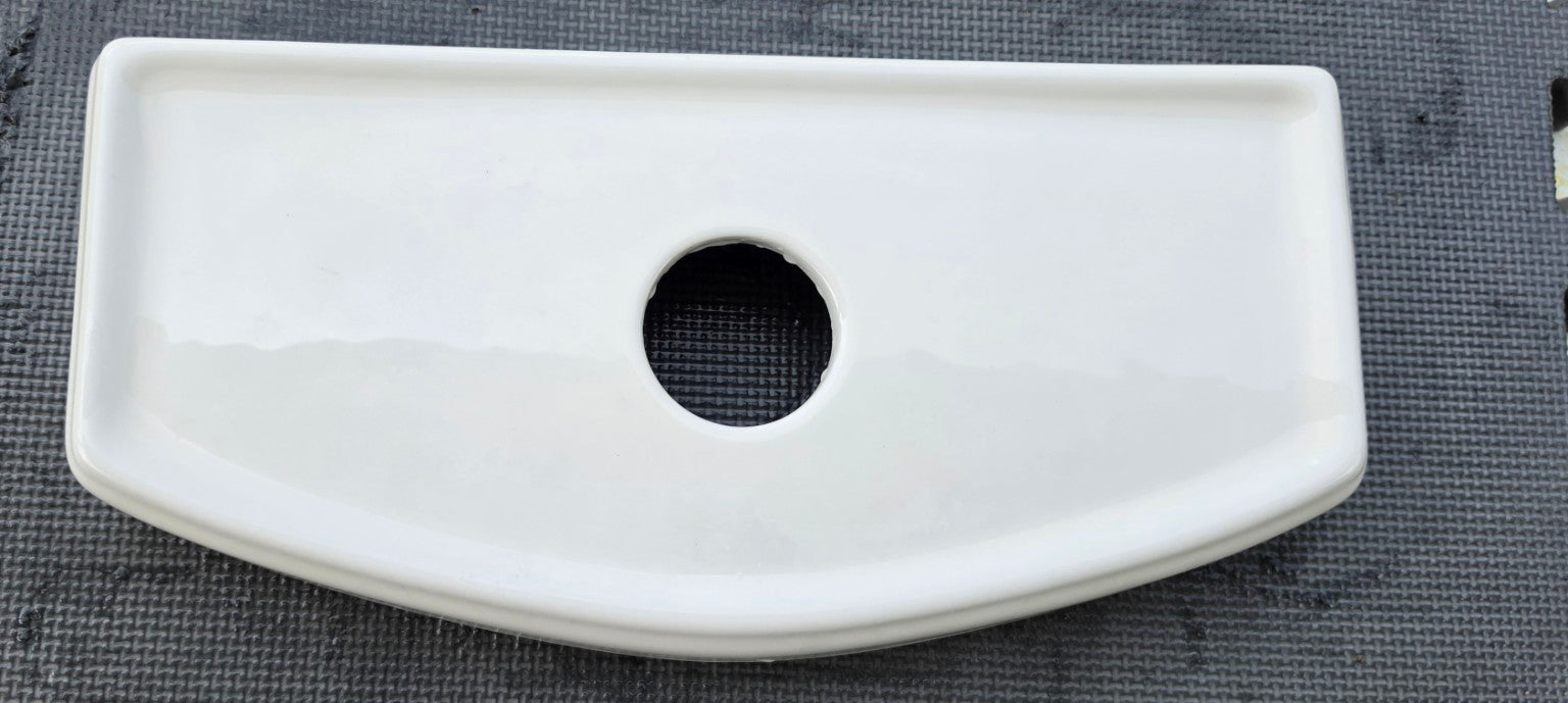 Water Ridge C22133C white dual flush toilet tank lid top view, button not included